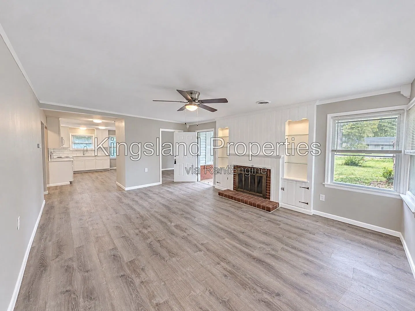 3 bed, 1.0 bath, 1242 sqft, $1,595 — Photo 2
