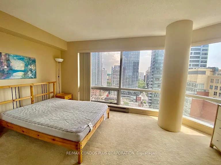 1001 Bay St #1804 — Photo 8