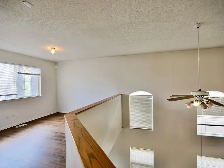 7436 Peregrine Rd NE — Photo 11
