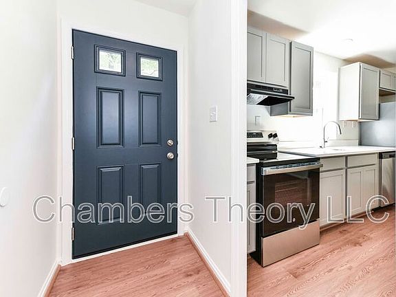 5th image of 3016 Mount Vernon Ave