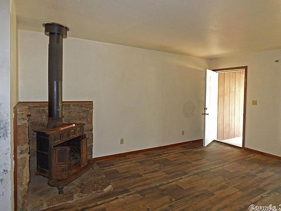 2nd image of 35 Dakota Dr