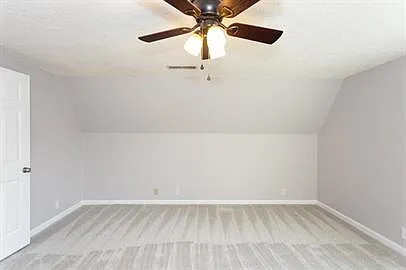 681 Marlborough Dr — Photo 45