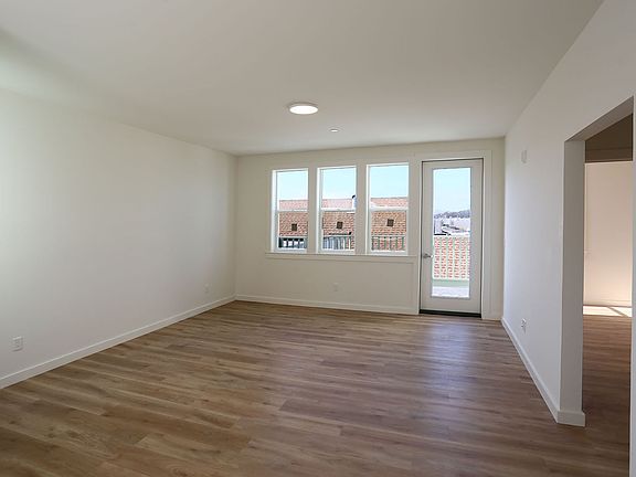 2nd image of 1888 Clement St #B