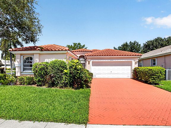 3rd image of 12663 CORAL LAKES Drive