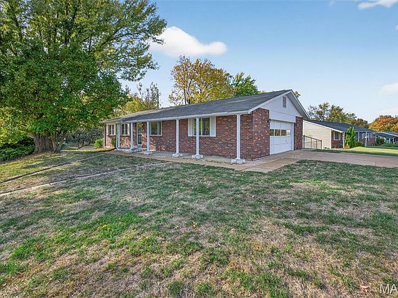 4th image of 4099 Lockport Dr