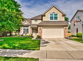 2 Millers Ln, Mount Prospect, IL 60056