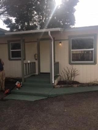 Front of 1028 c Islay