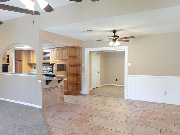 5th image of 2555 Avenue D