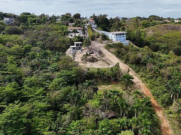 5th image of 413 Int Rd