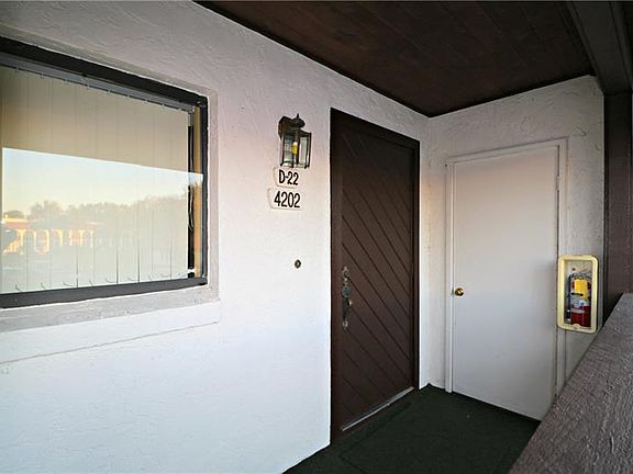 3rd image of 4202 Village Ct #4202