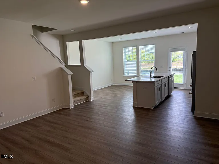 48 Hyacinth Ln — Photo 4