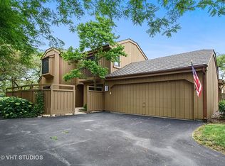 1315 Oak Hill Rd #27215, Barrington, IL 60010