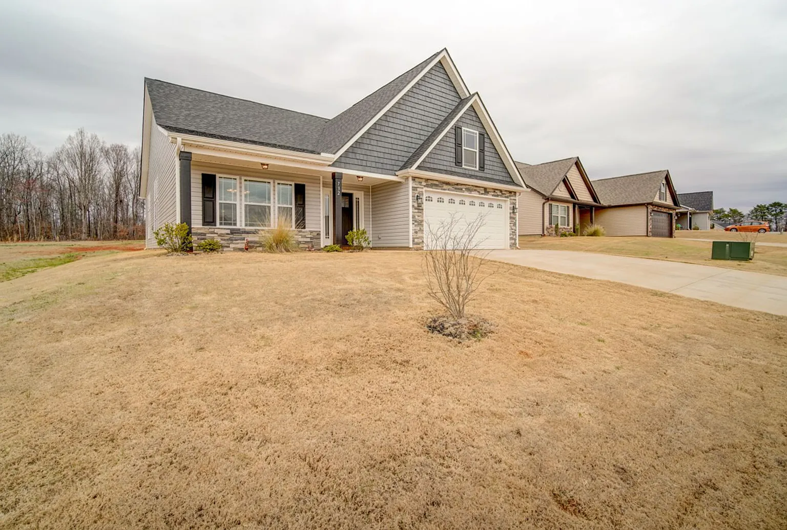 Wonderful Home On Large Lot, District 5 Schools — Photo 1