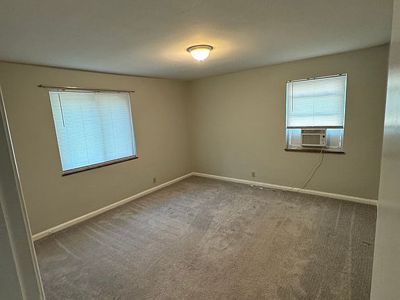 2nd image of 3080 Portsmouth Ave #3