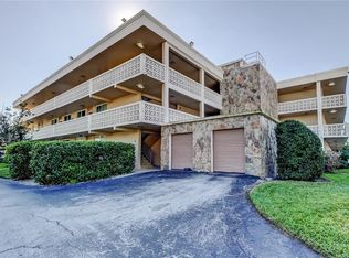 5095 Bay St NE APT 104, Saint Petersburg, FL 33703