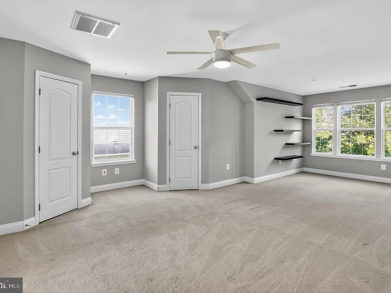 110 Elmcroft Blvd — Photo 9