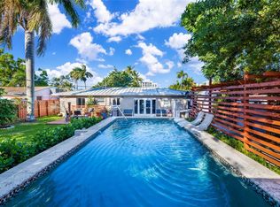 122 NE 1st Ct, Dania Beach, FL 33004