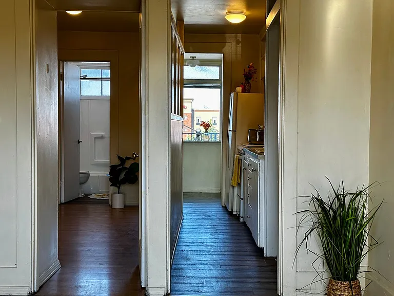 Norton Apartments @ Downtown Everett — Photo 5