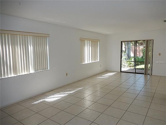 5th image of 2360 Newburg Ln APT A