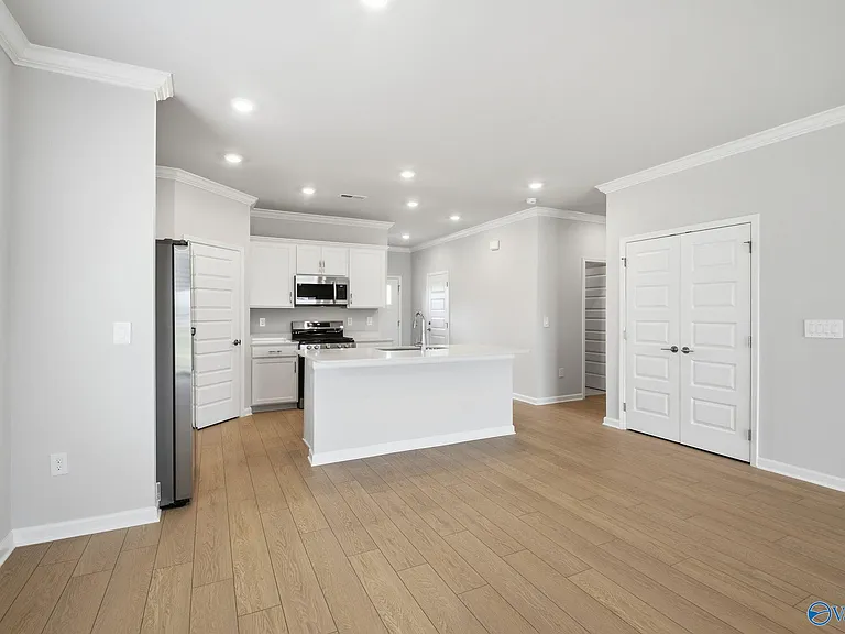 304 Allene Way — Photo 18