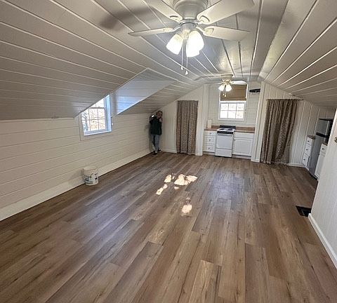 2nd image of 17345 Del Monte Ave #B