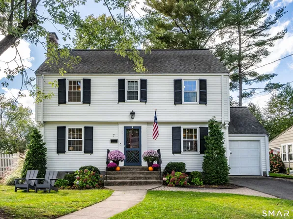 7 Brookline Drive, West Hartford, CT 06107
