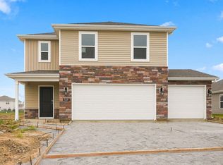 5128 Beechmont Ln, New Haven, IN 46774