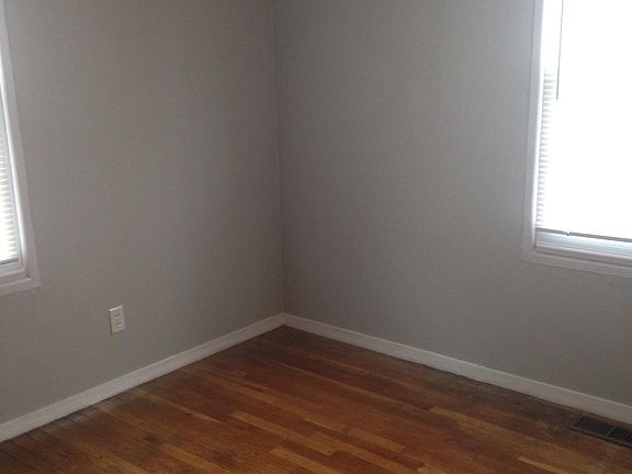 3rd image of 8259 Tauromee Ave