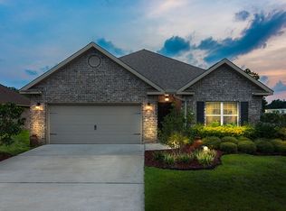 3599 Autumn Woods Dr, Crestview, FL 32539