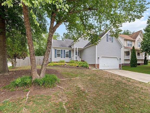 4th image of 8016 Criswell Cres