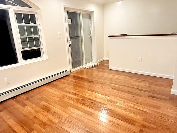 2nd image of 16136 128th Ave