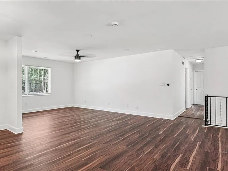 119 Kelso Dr SW — Photo 7