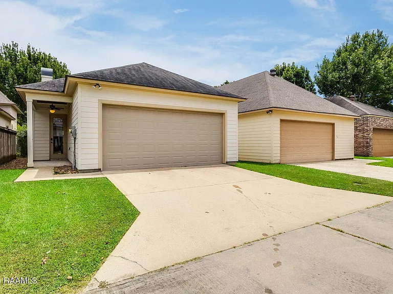 405 S Montauban Dr — Photo 5
