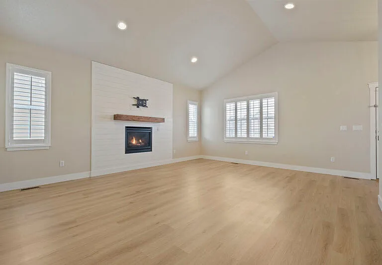5839 Yancey Dr — Photo 4