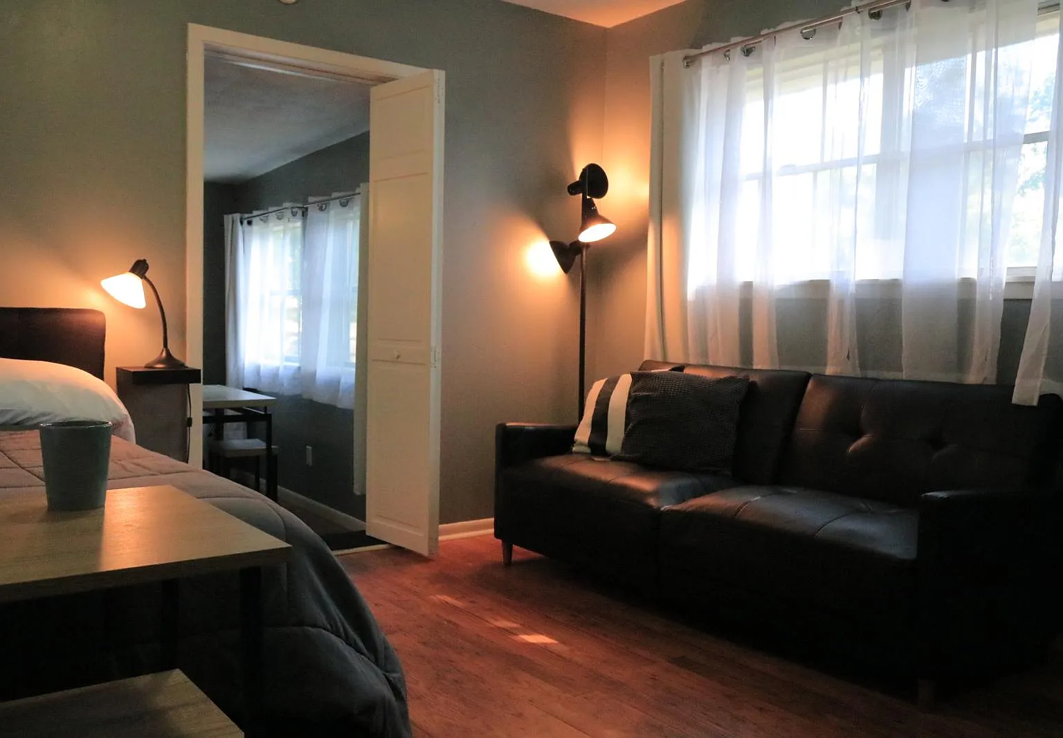 2 bed, 596 sqft, $1,700 — Photo 4
