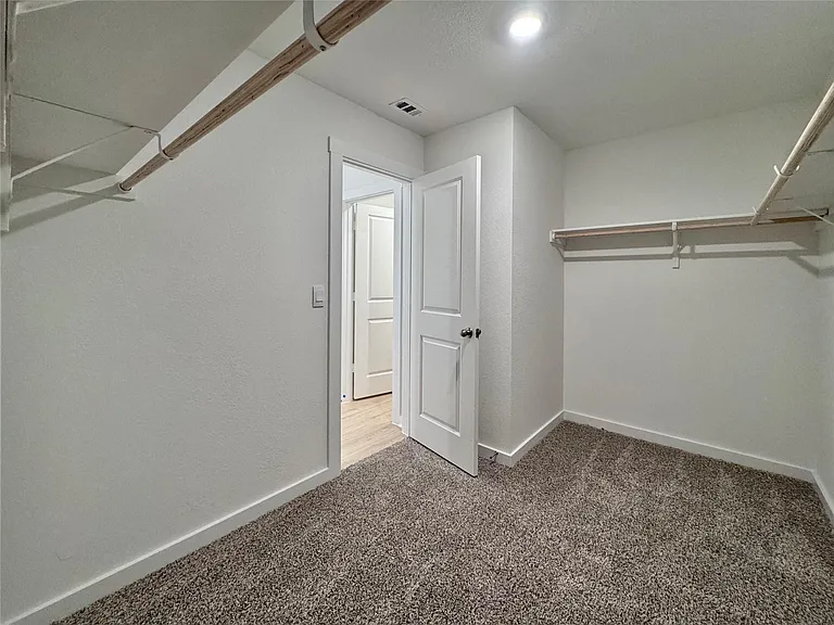 1821 Lazy Acres — Photo 22