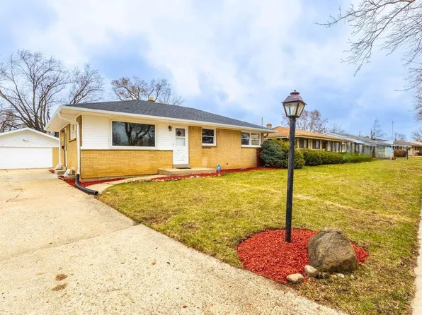 8128 W Casper STREET, Milwaukee, WI 53223