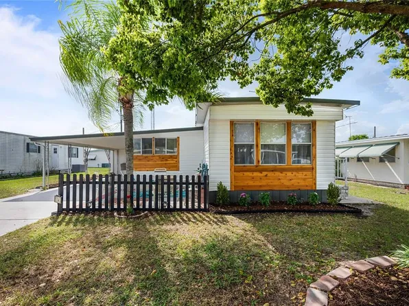 5345 Jo St, Zephyrhills, FL 33542