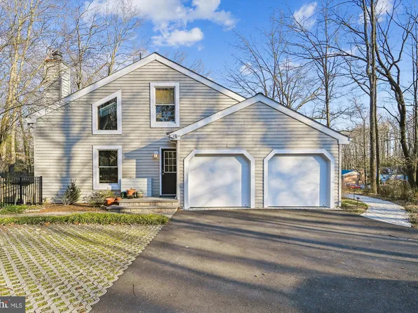 128 Claiborne Rd, Edgewater, MD 21037