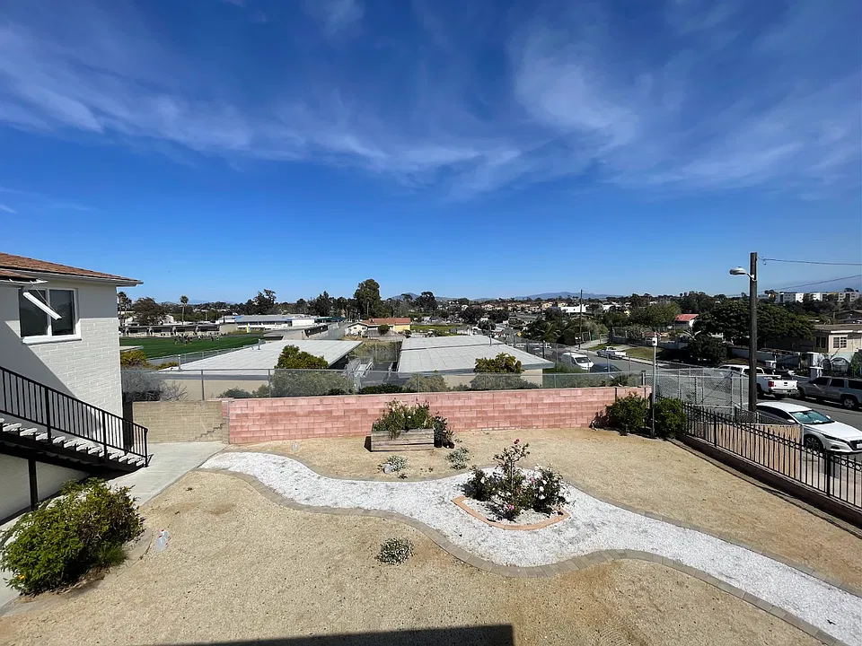 4020 Logan Ave #1/2