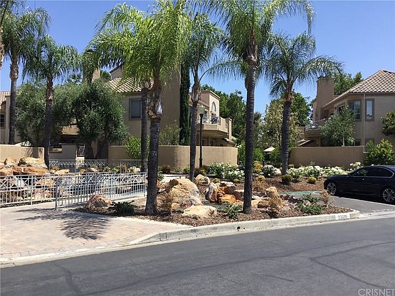 2nd image of 23629 Del Monte Dr Unit 292