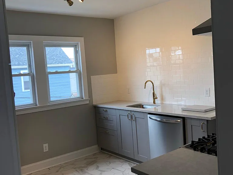 26 Rand Ave #2 — Photo 1