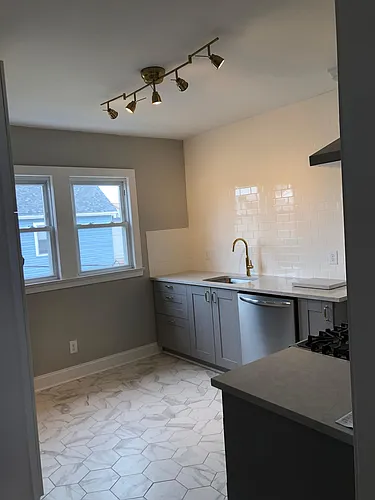 26 Rand Ave #2 Photo 1