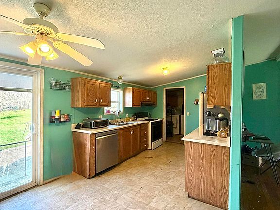 5th image of 2121 E Mapes Rd