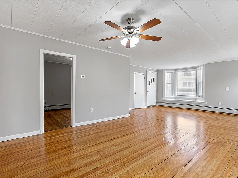 8 Bedford Ave #1 — Photo 8