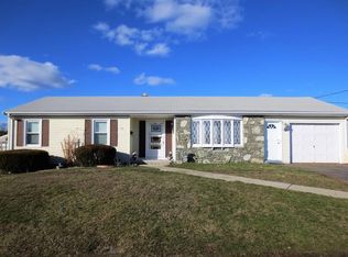 74 Maryland Ave, Somerset, MA 02726