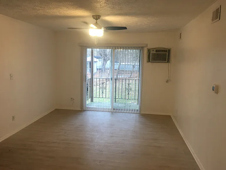 4650 Capital Ave SW #6 — Photo 10