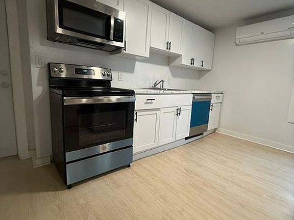 5th image of 124 Felton St #1