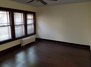 255 Wilcox St APT 105, Joliet, IL 60435