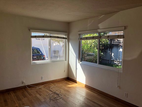 4th image of 3028 Vancouver Ave #3030